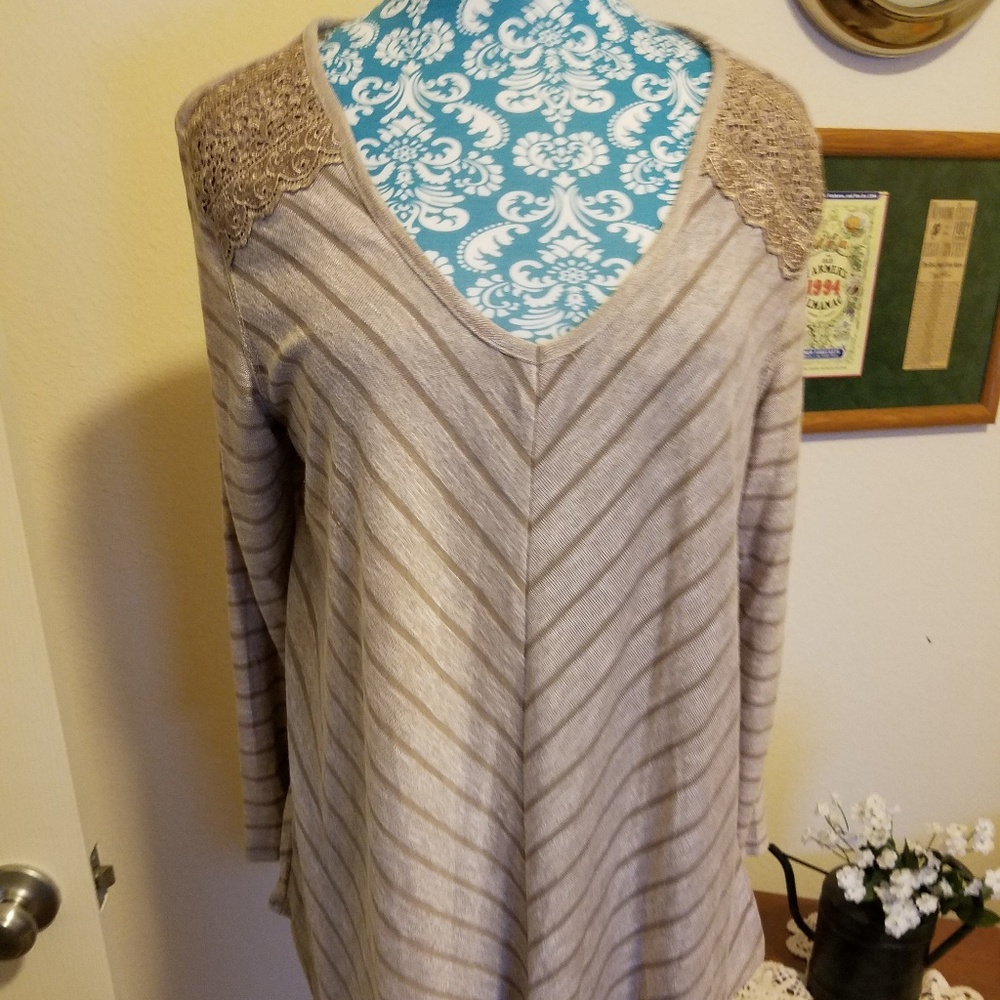 Faded Glory Sweater top. 18/20